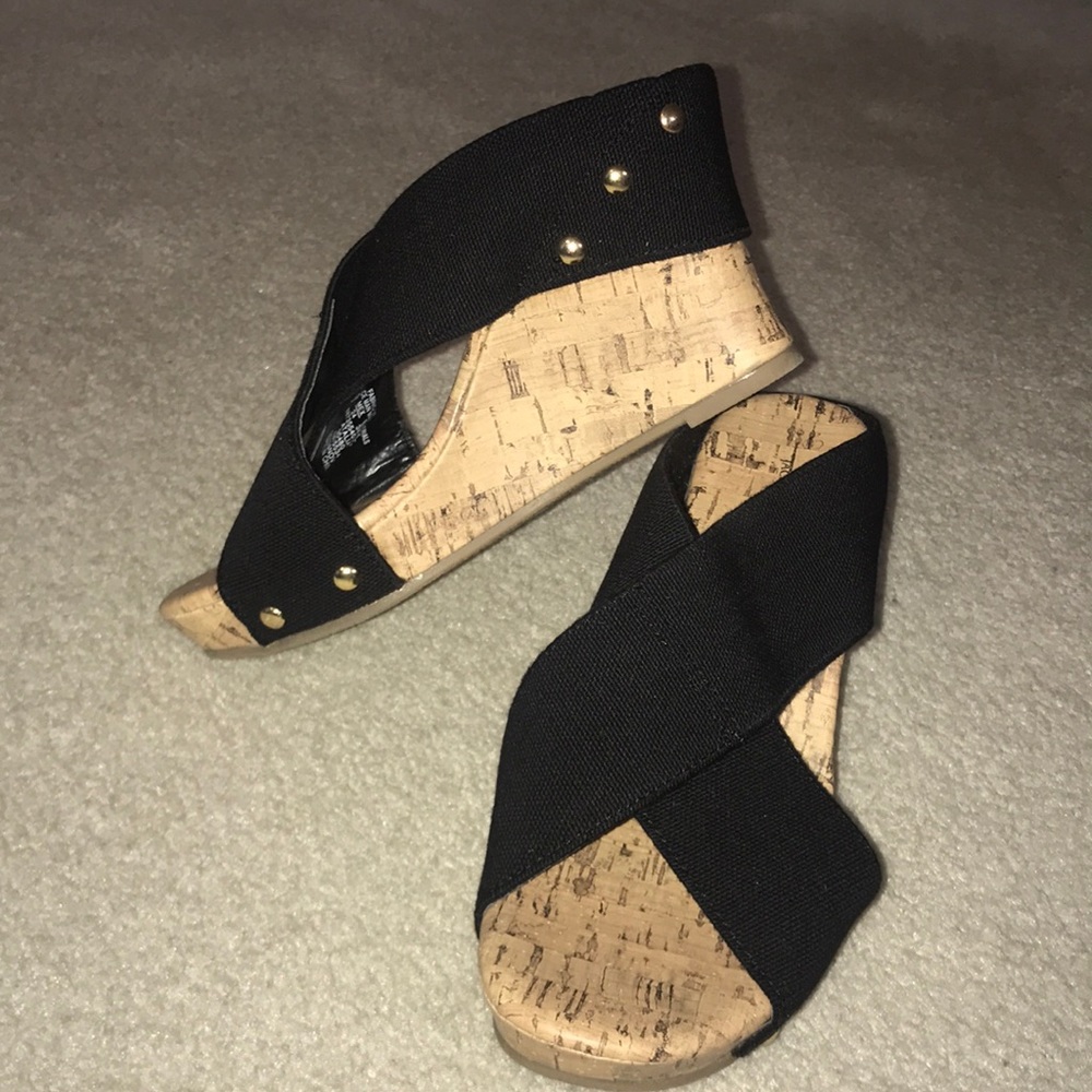 Jaclyn Smith Wedges